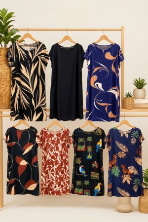 Vestido médio floral e tropical com látex